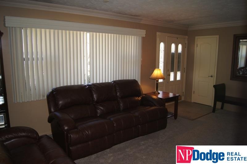 11013Westover, Omaha, NE 68154