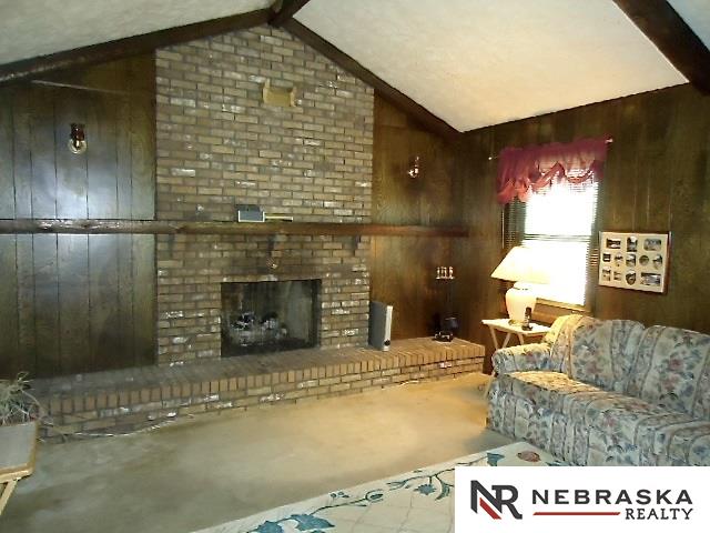 904 S 153, Omaha, NE 68154