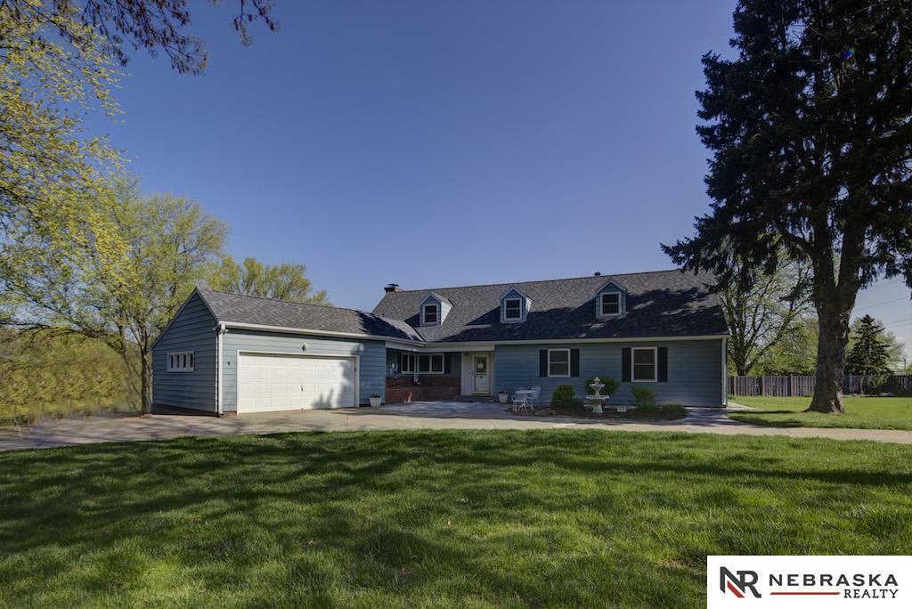 742Palamino, Omaha, NE 68154