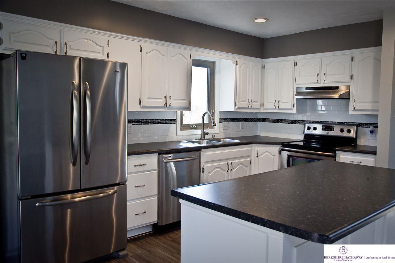 721 S 154, Omaha, NE 68154
