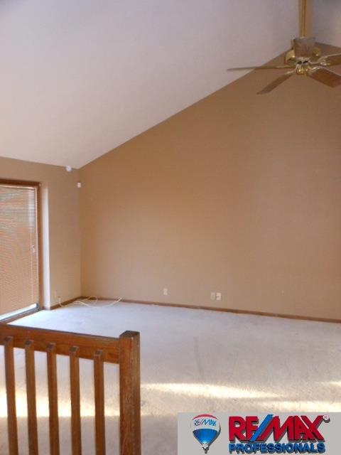 5718 N 128th, Omaha, NE 68164