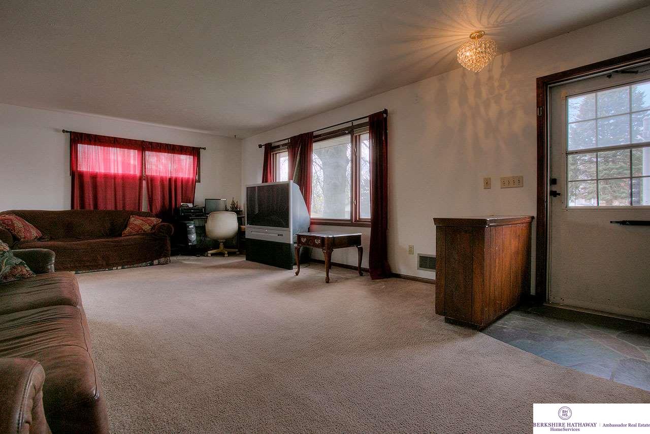 4609 N 108, Omaha, NE 68164
