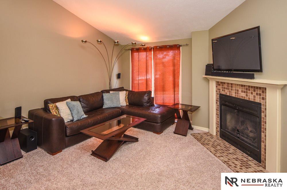 10903Crown, Omaha, NE 68164