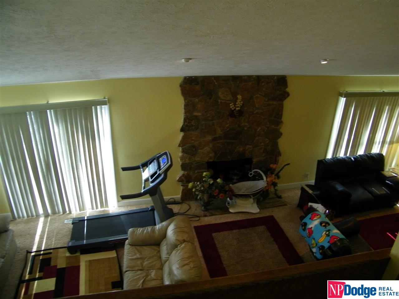 2106 N 113, Omaha, NE 68164