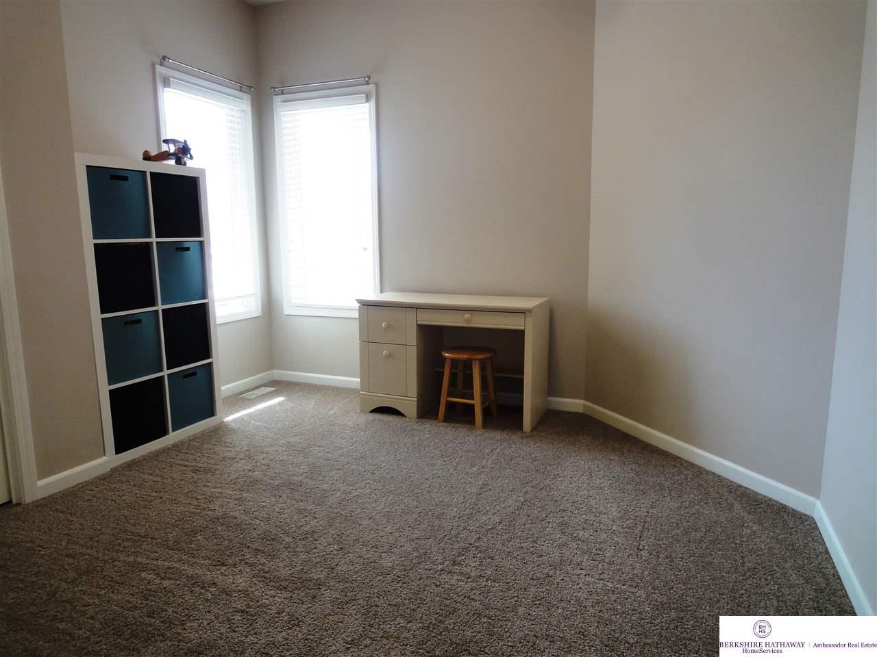4720 N 135, Omaha, NE 68164