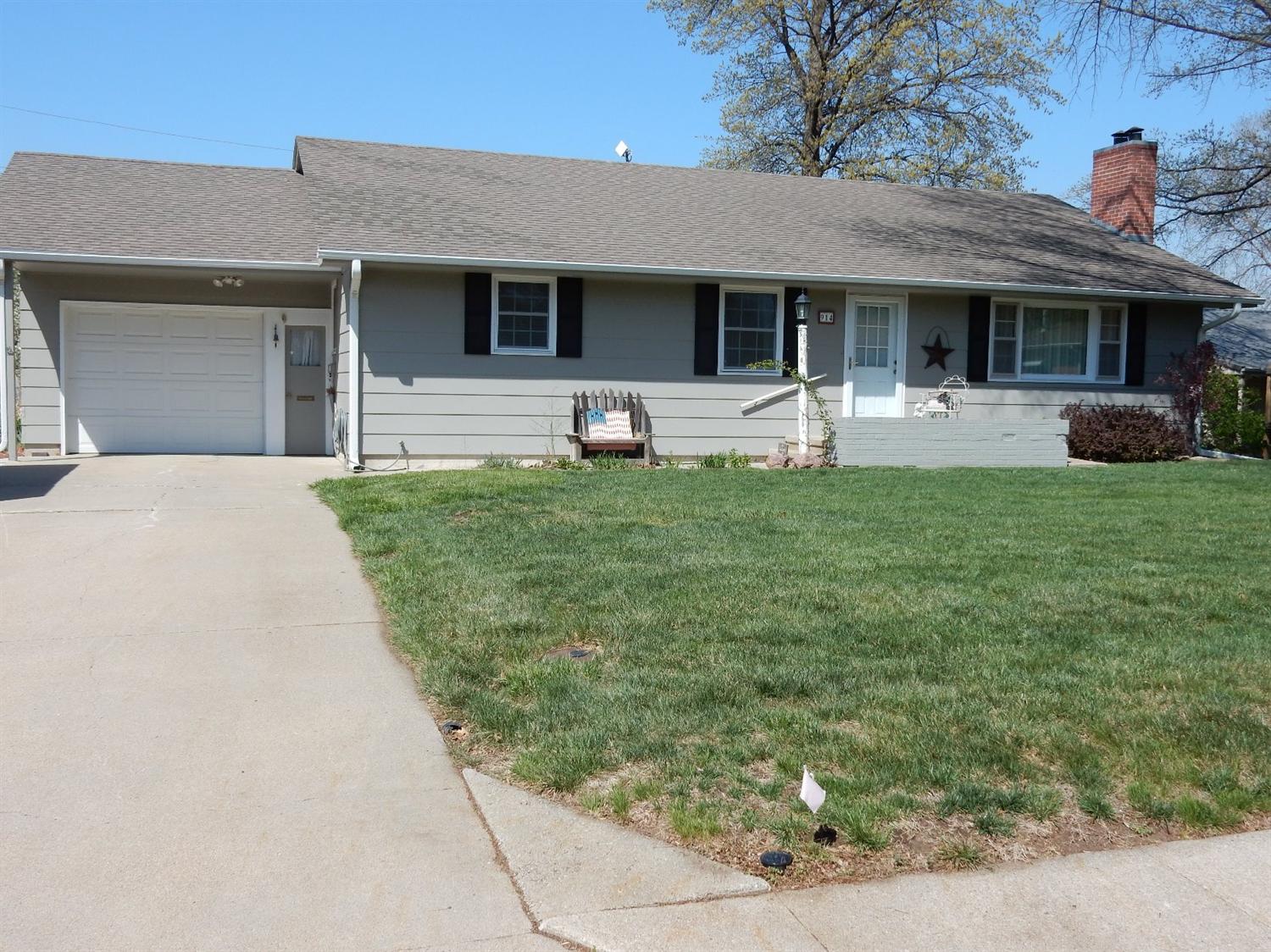 914Darwin, Beatrice, NE 68310