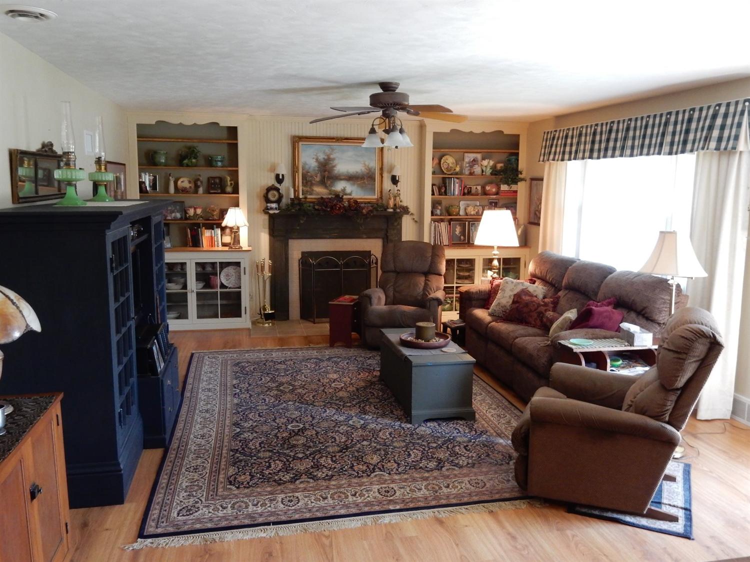 914Darwin, Beatrice, NE 68310