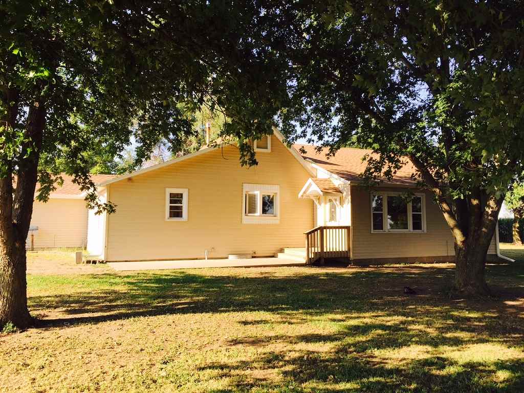 4354 Holdrege Road, Beaver Crossing, NE 68313