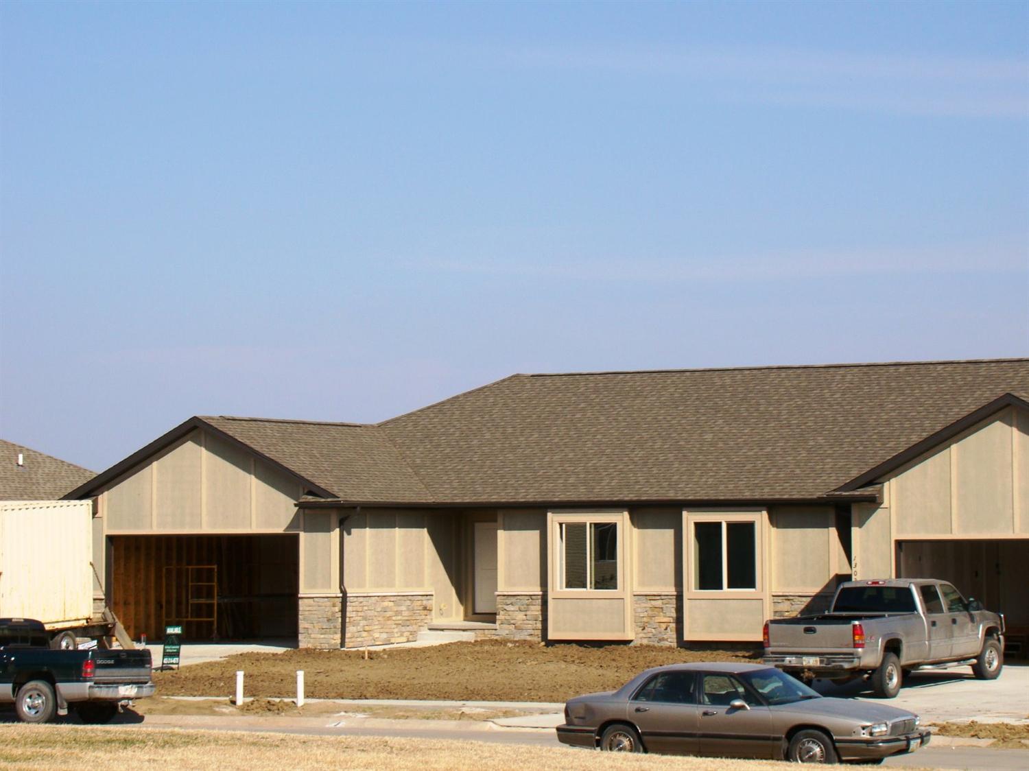 1304Autumn Road, Hickman, NE 68372