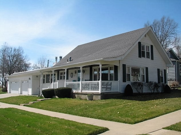302 S 15th St, Nebraska City, NE 68410