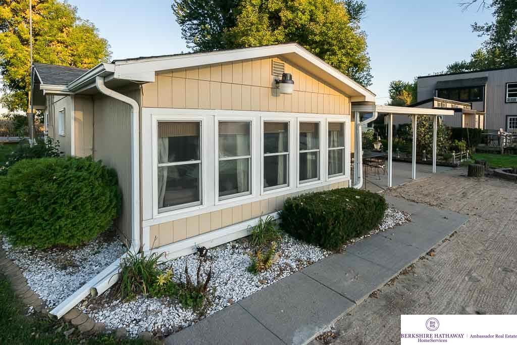 2186East Lake, Union, NE 68455