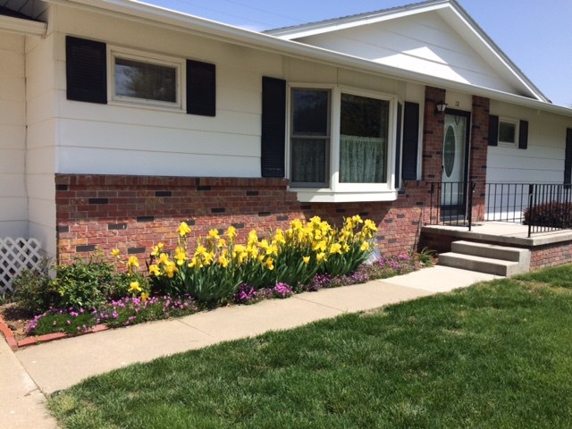 12 Country Club Heights, York, NE 68467