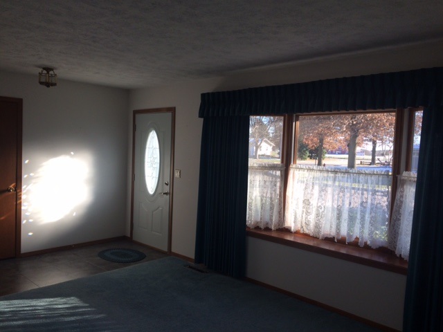 12 Country Club Heights, York, NE 68467