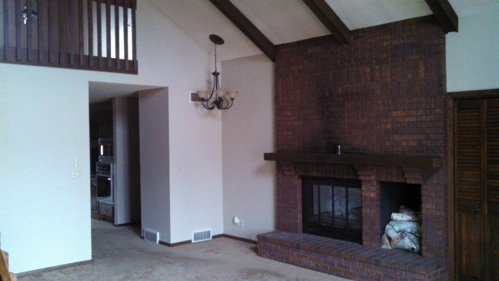 1051 W Elm Street, York, NE 68467