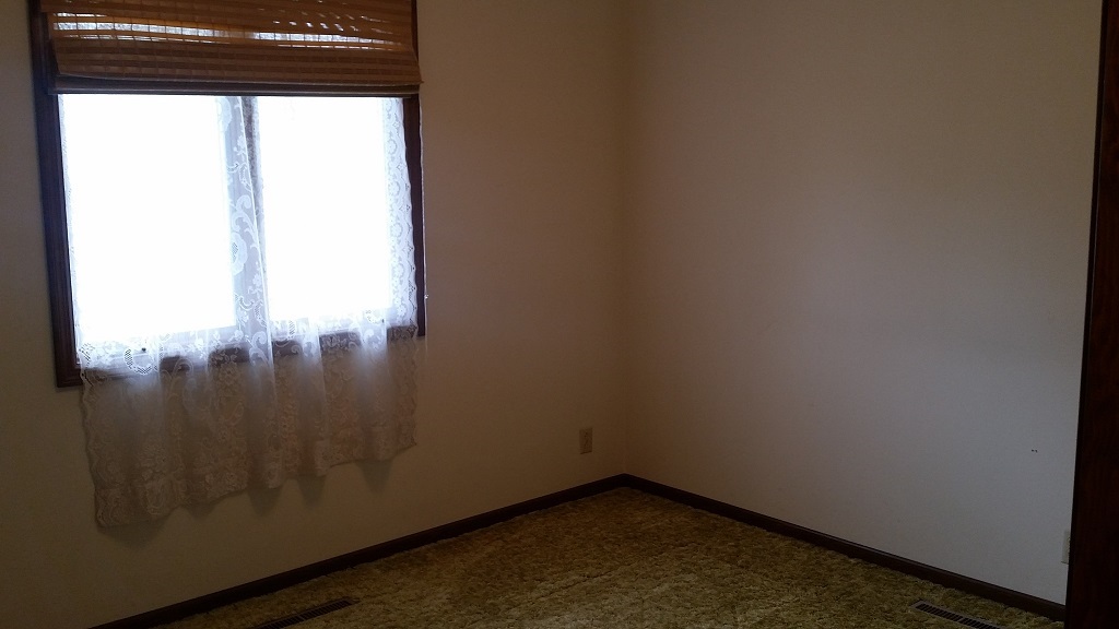 1619 Meadow Lane, York, NE 68467