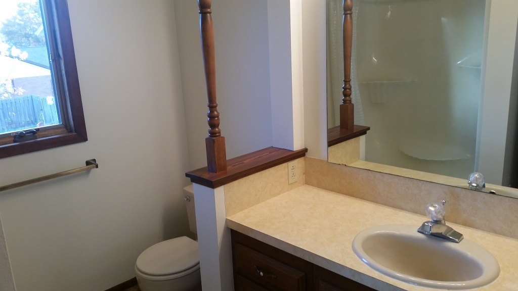 1047 W Elm Street, York, NE 68467