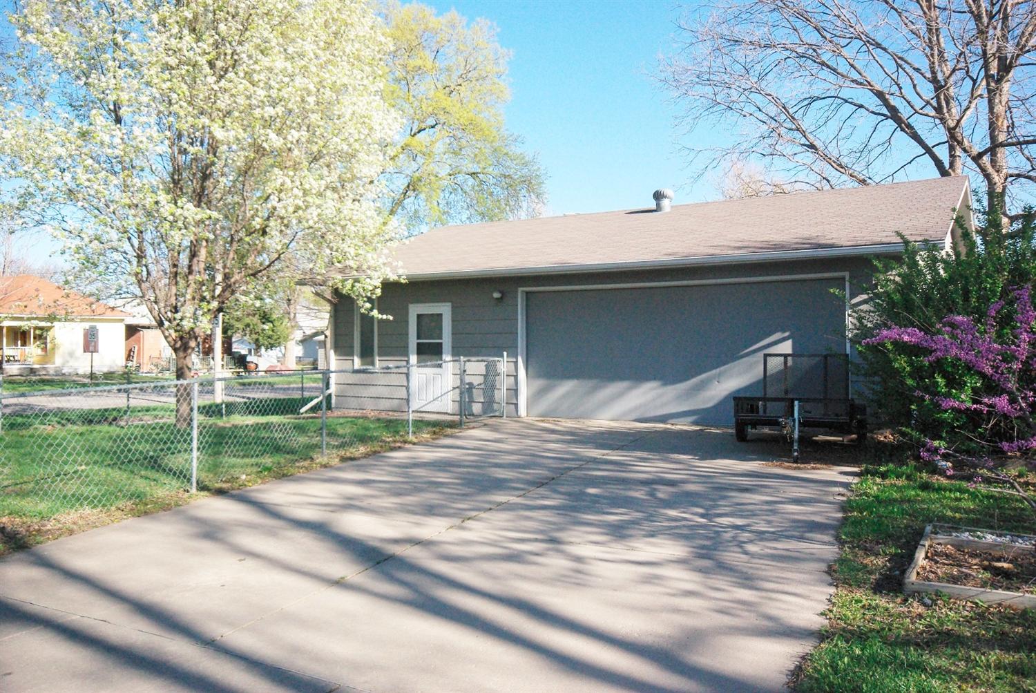 1936 South 10, Lincoln, NE 68502
