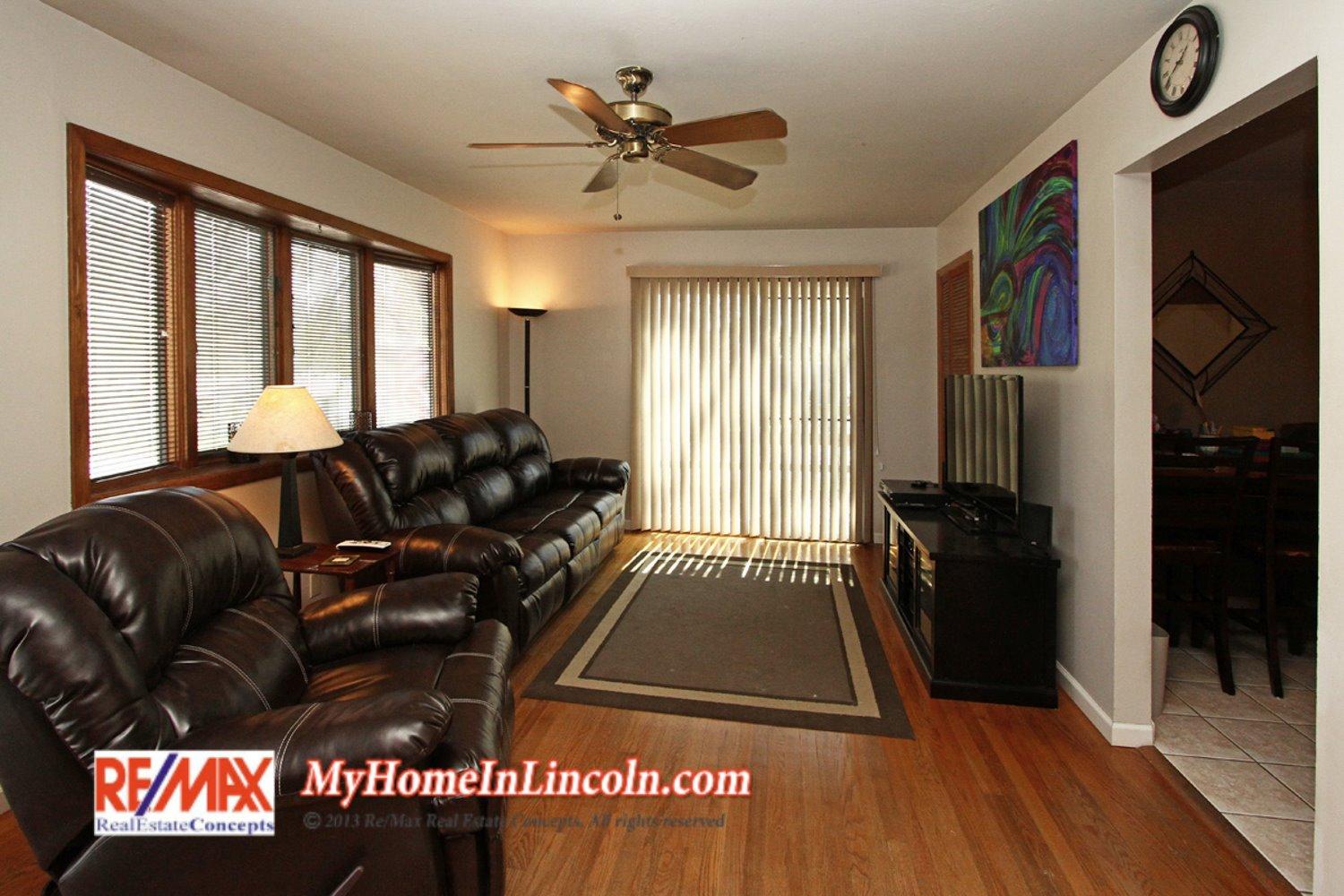 3831 South 54 Street, Lincoln, NE 68506