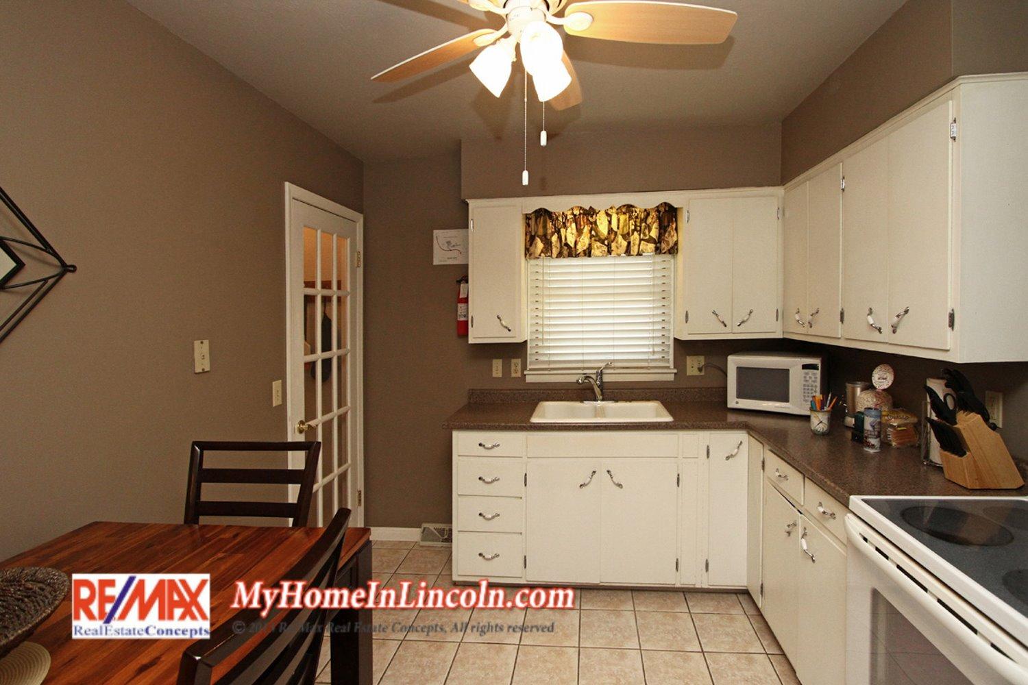 3831 South 54 Street, Lincoln, NE 68506