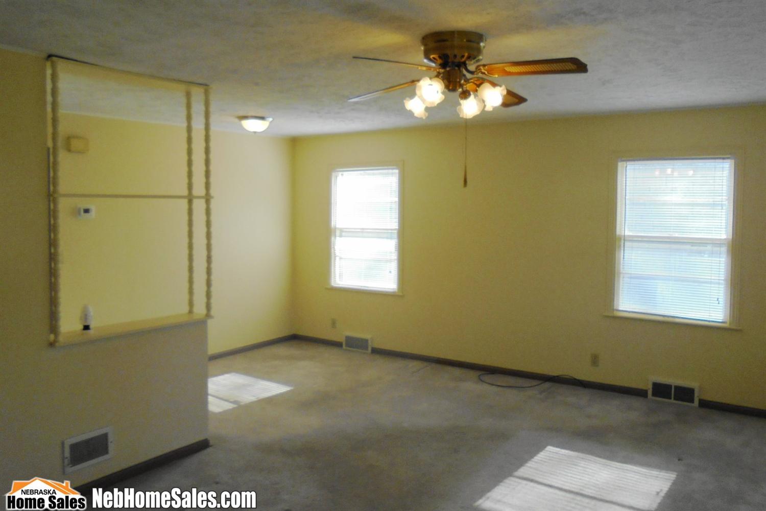 2934 South 42nd Street, Lincoln, NE 68506