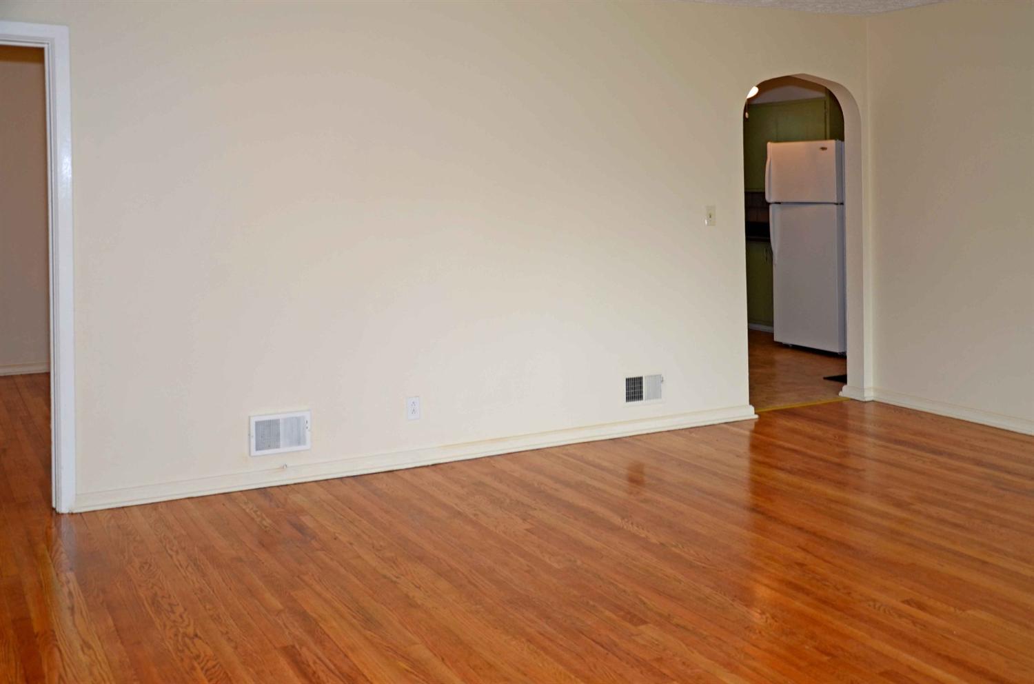 5035J Street, Lincoln, NE 68510