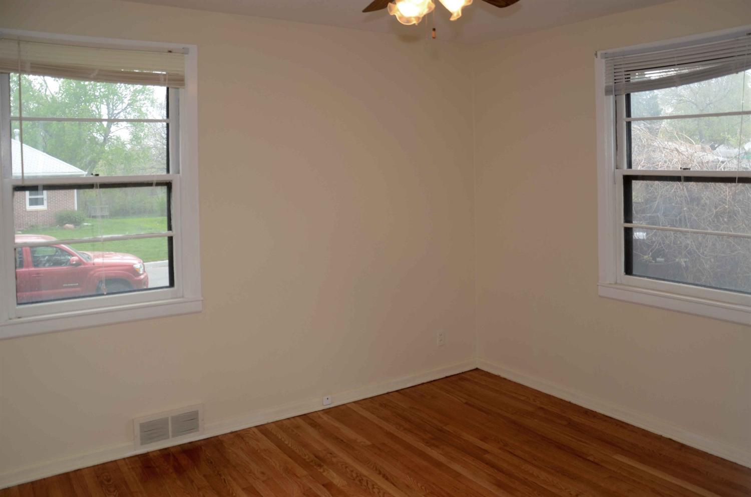 5035J Street, Lincoln, NE 68510