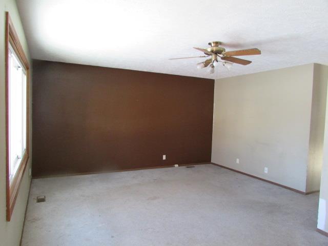 5233 Goldenrod CirLincoln, NE, 68512Lancaster County