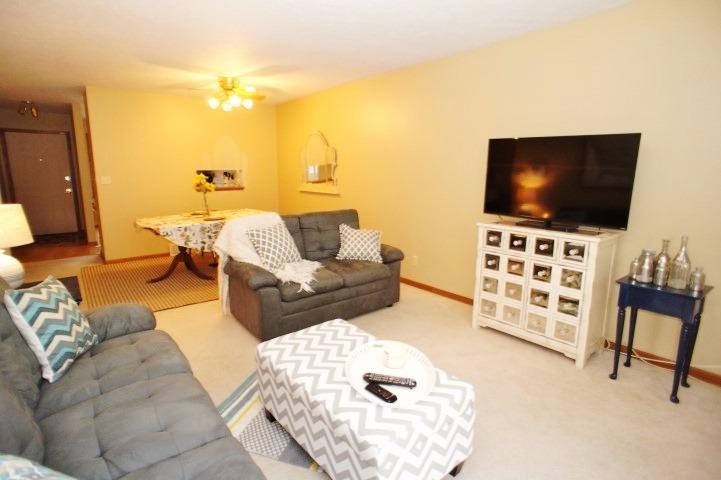 223Parkside Lane, Lincoln, NE 68521
