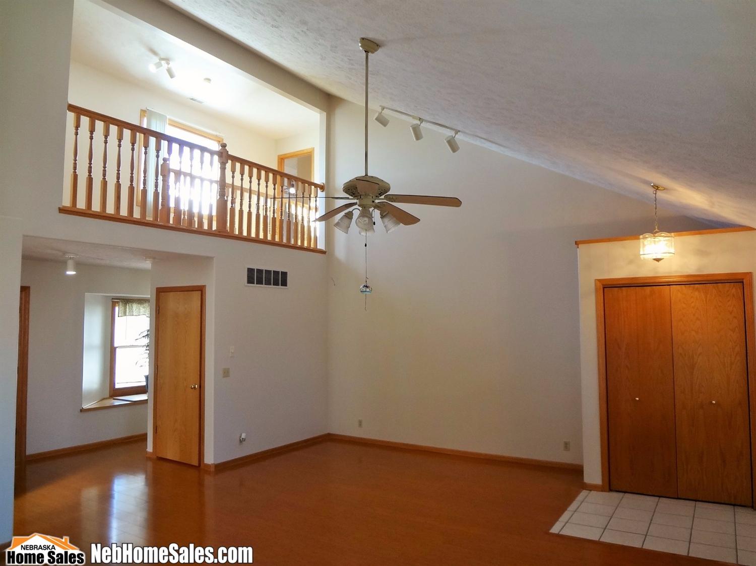 4921 Northwest Fairway Drive, Lincoln, NE 68521