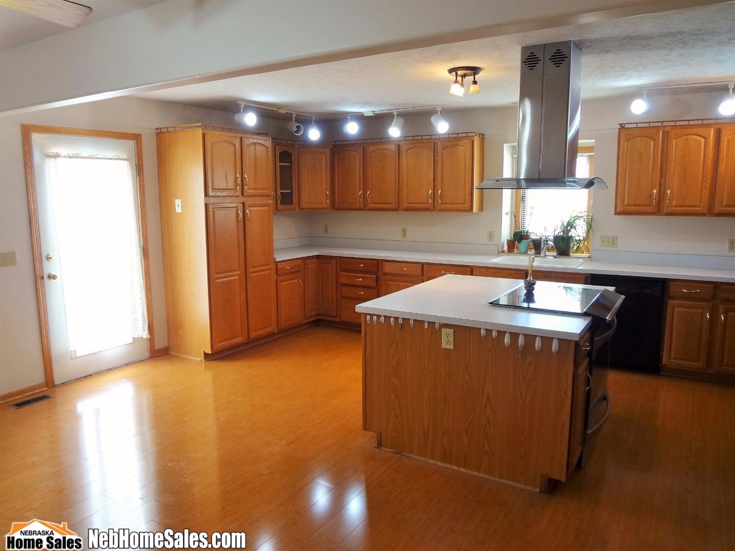 4921 Northwest Fairway Drive, Lincoln, NE 68521