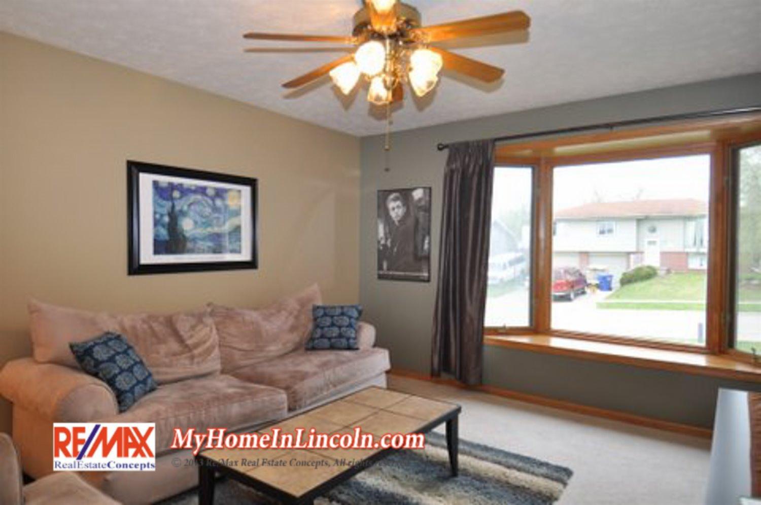5332 West Saint Paul, Lincoln, NE 68524