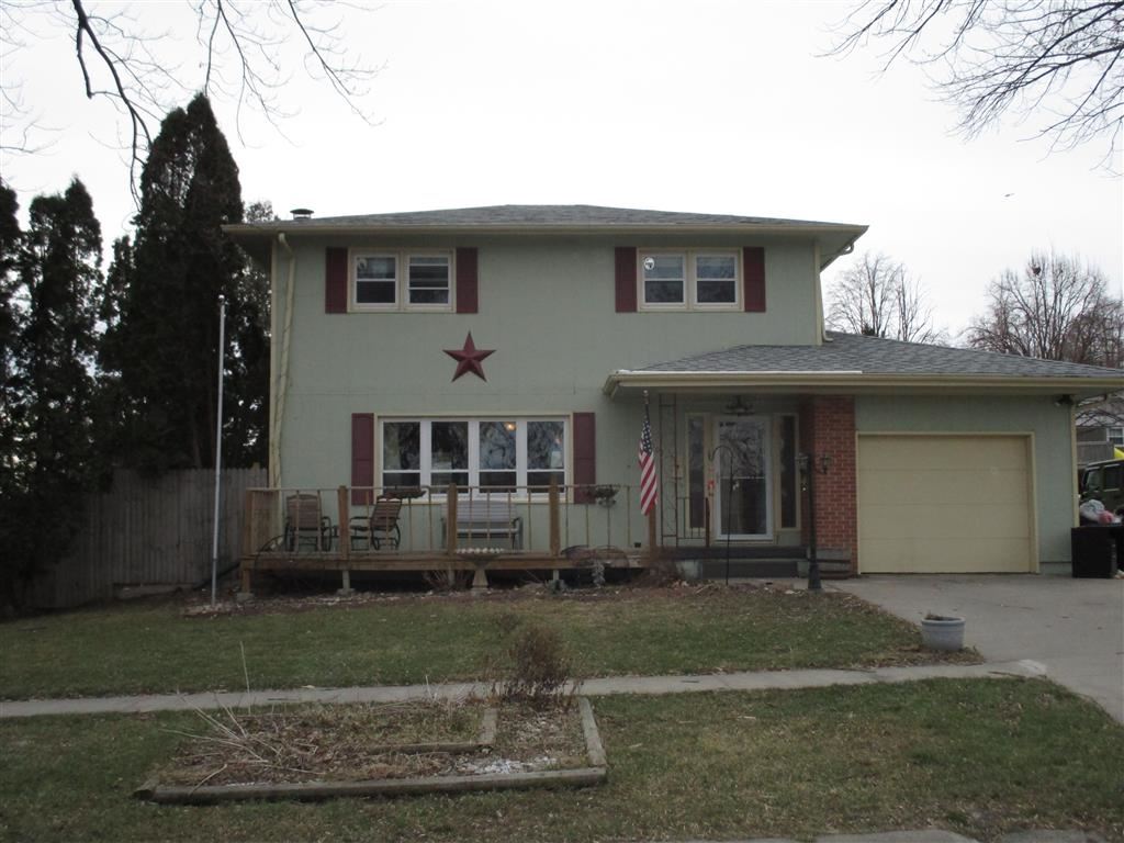 907 Maple Ave, Norfolk, NE 68701