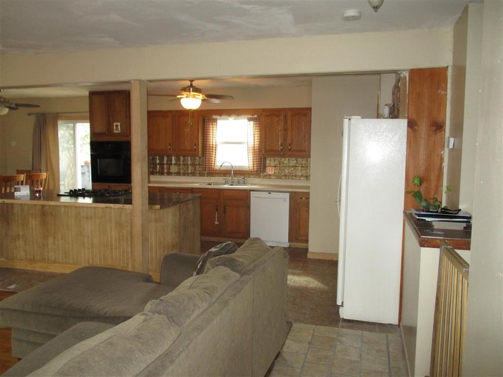 907 Maple Ave, Norfolk, NE 68701