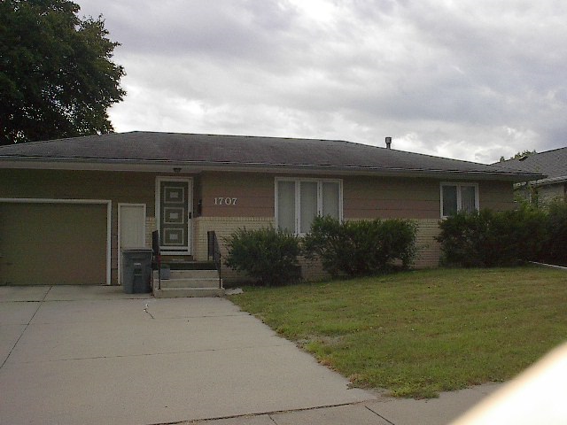 1707 W Norfolk Ave, Norfolk, NE 68701
