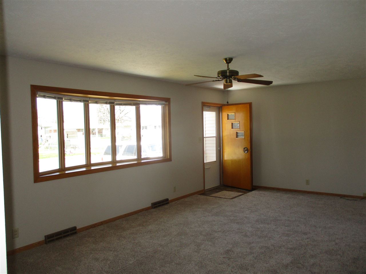 600 N Pine, Norfolk, NE 68701