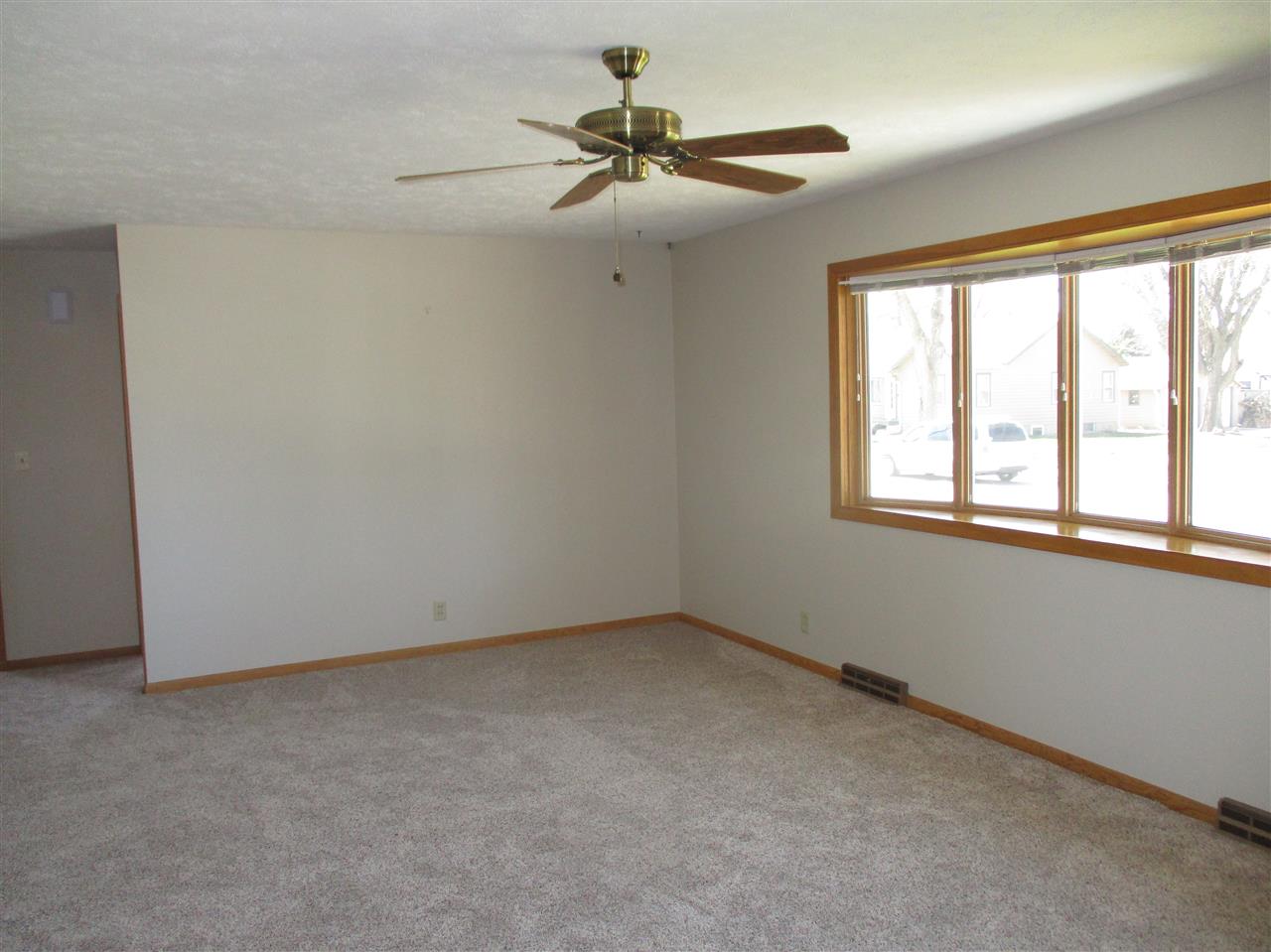 600 N Pine, Norfolk, NE 68701