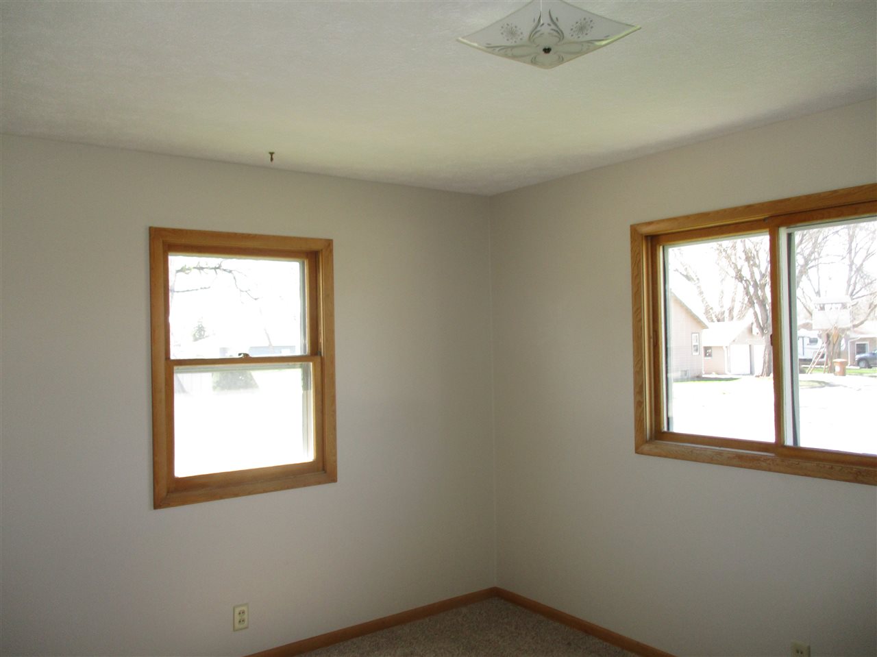 600 N Pine, Norfolk, NE 68701