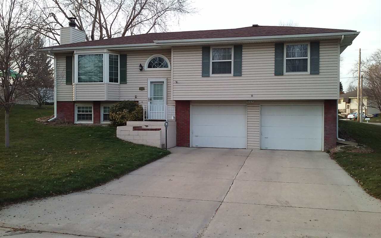 2400 Clearfield Dr, Norfolk, NE 68701
