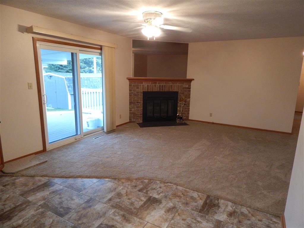 605 E Walnut Avenue, Norfolk, NE 68701