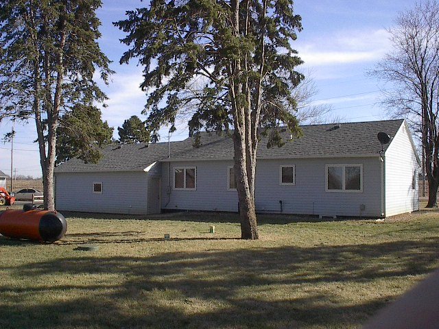 1202 W Eisenhower Ave, Norfolk, NE 68701