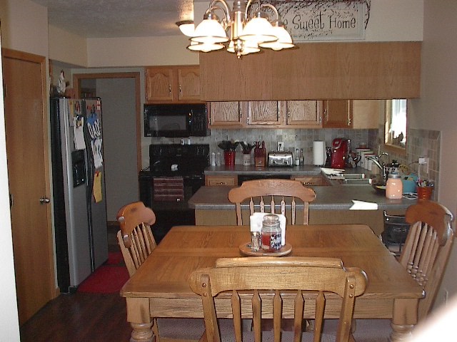 1202 W Eisenhower Ave, Norfolk, NE 68701