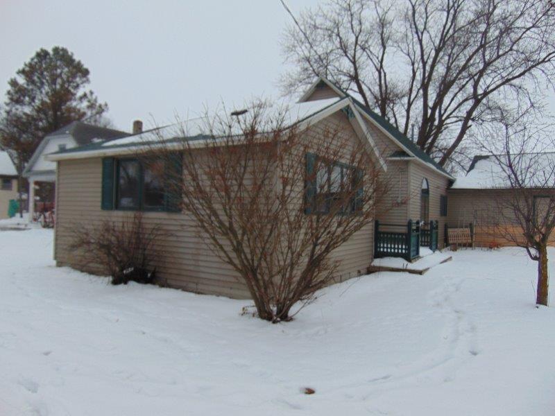 622 4th St, Meadow Grove, United States 68752