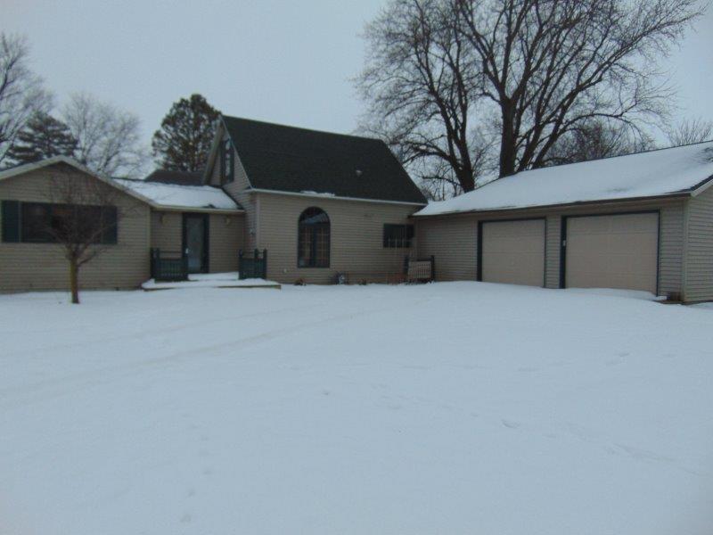 622 4th St, Meadow Grove, United States 68752