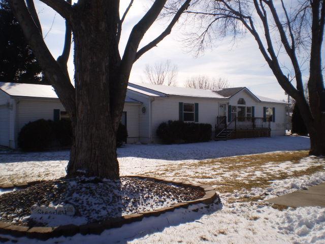 2422 N Taylor AveGrand Island, NE, 68801Hall County