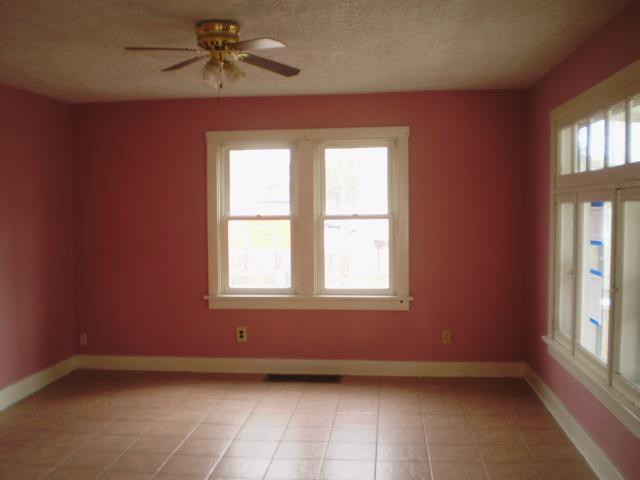 213 N Madison StGrand Island, NE, 68801Hall County