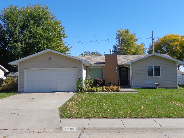 1015 Sun Valley Drive, Grand Island, United States 68801