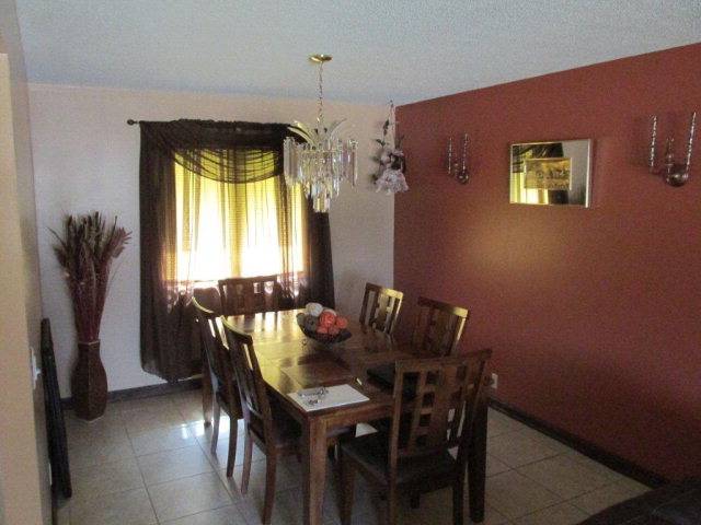 2212 Maplewood Place, Grand Island, United States 68801