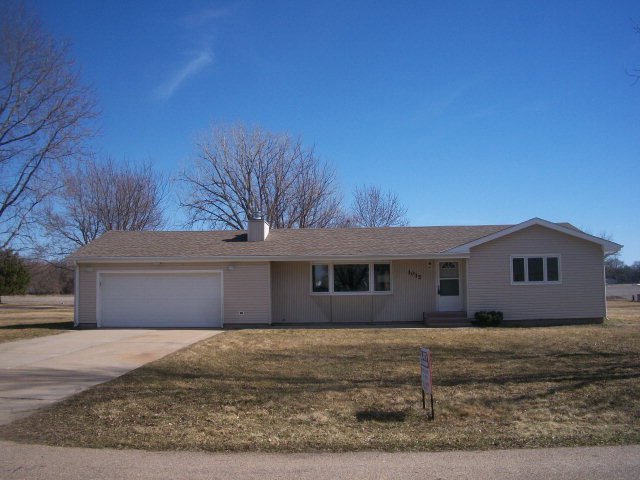 1015 McMartin Ave, Grand Island, NE 68801