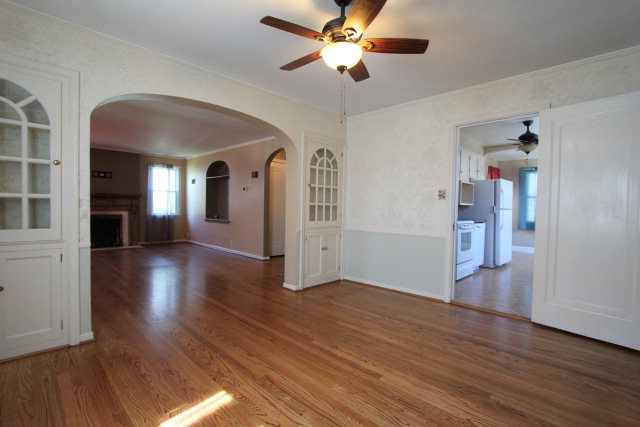 1512 Charles, Grand Island, NE 68801