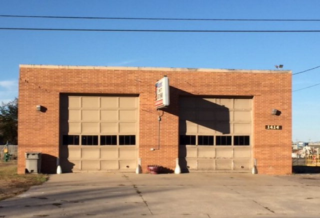 1414 Stolley Park Rd, Grand Island, NE 68801